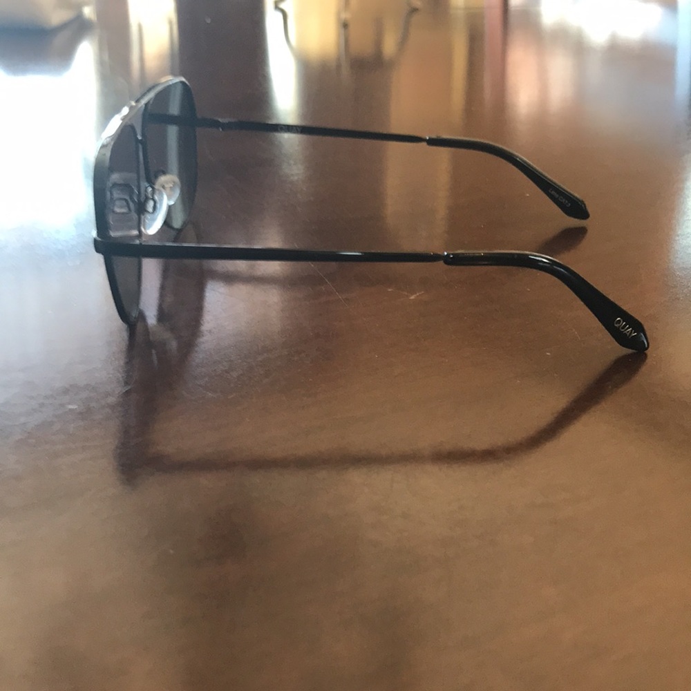 Quay sunglasses - Picture 2 of 3